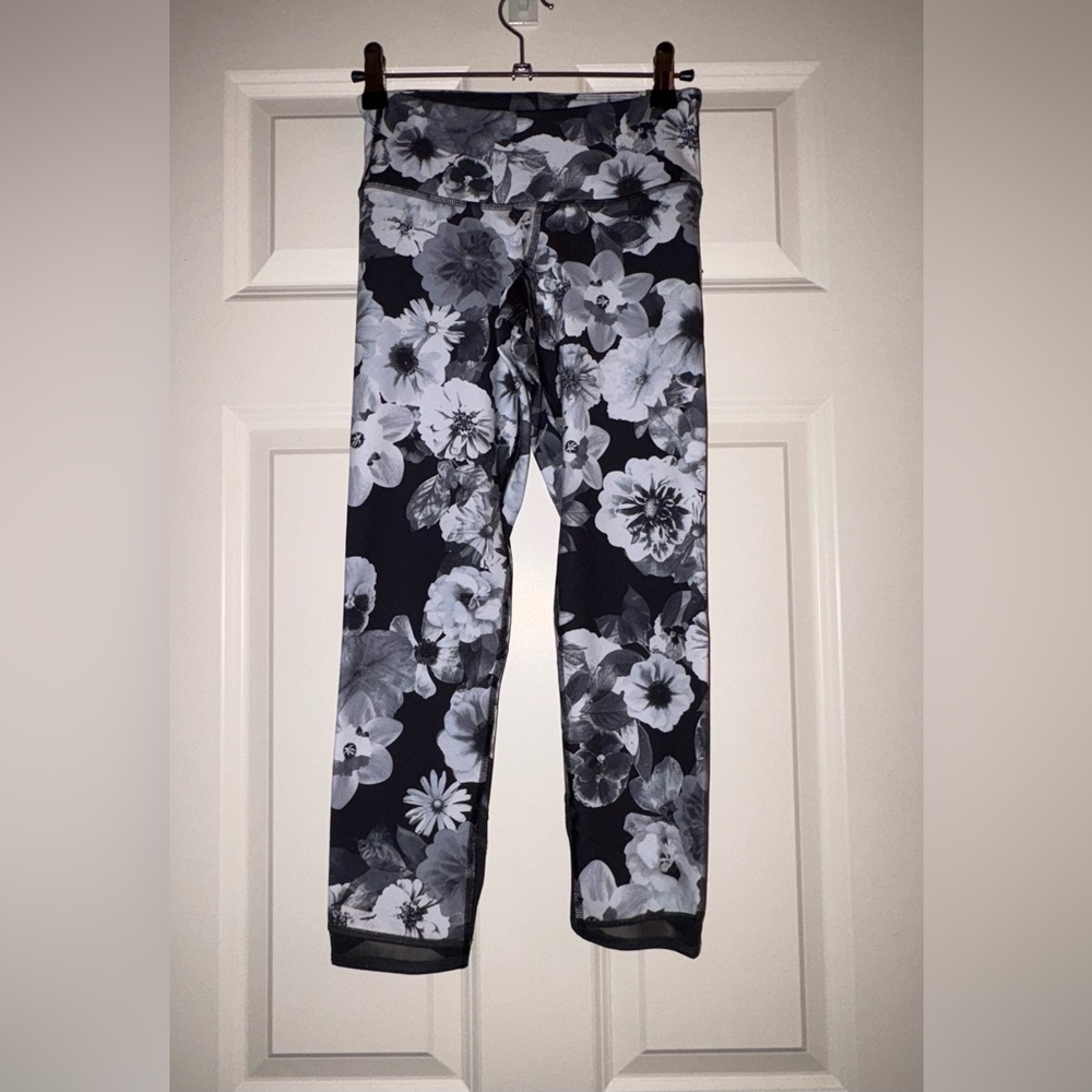 NWT Leggings: Go-Dry, Mid-Rise, Compression, Crop Leggings